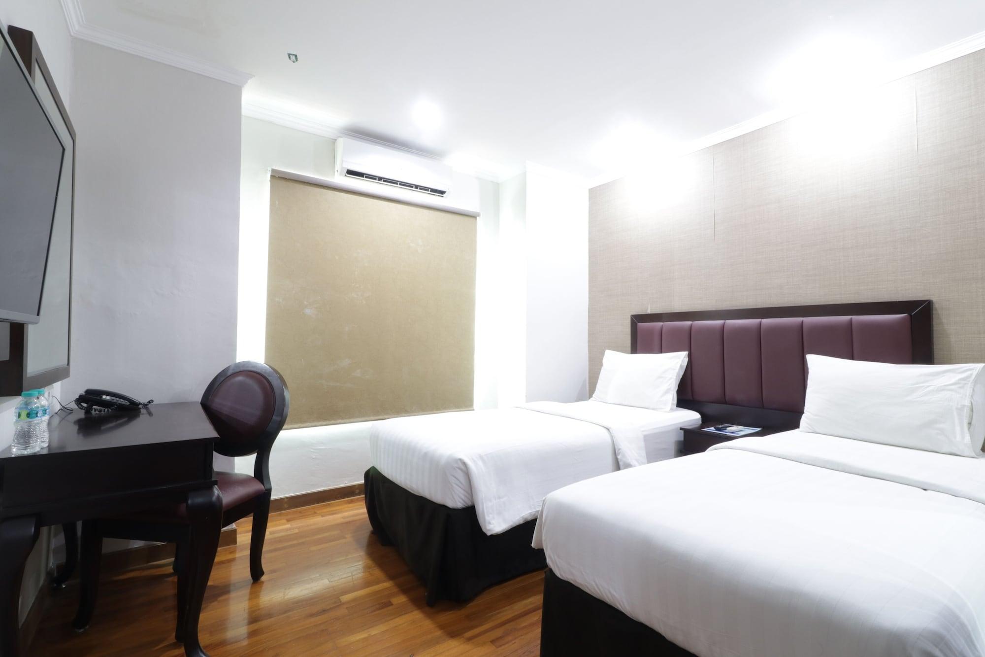 P Hotel Jakarta Exterior photo
