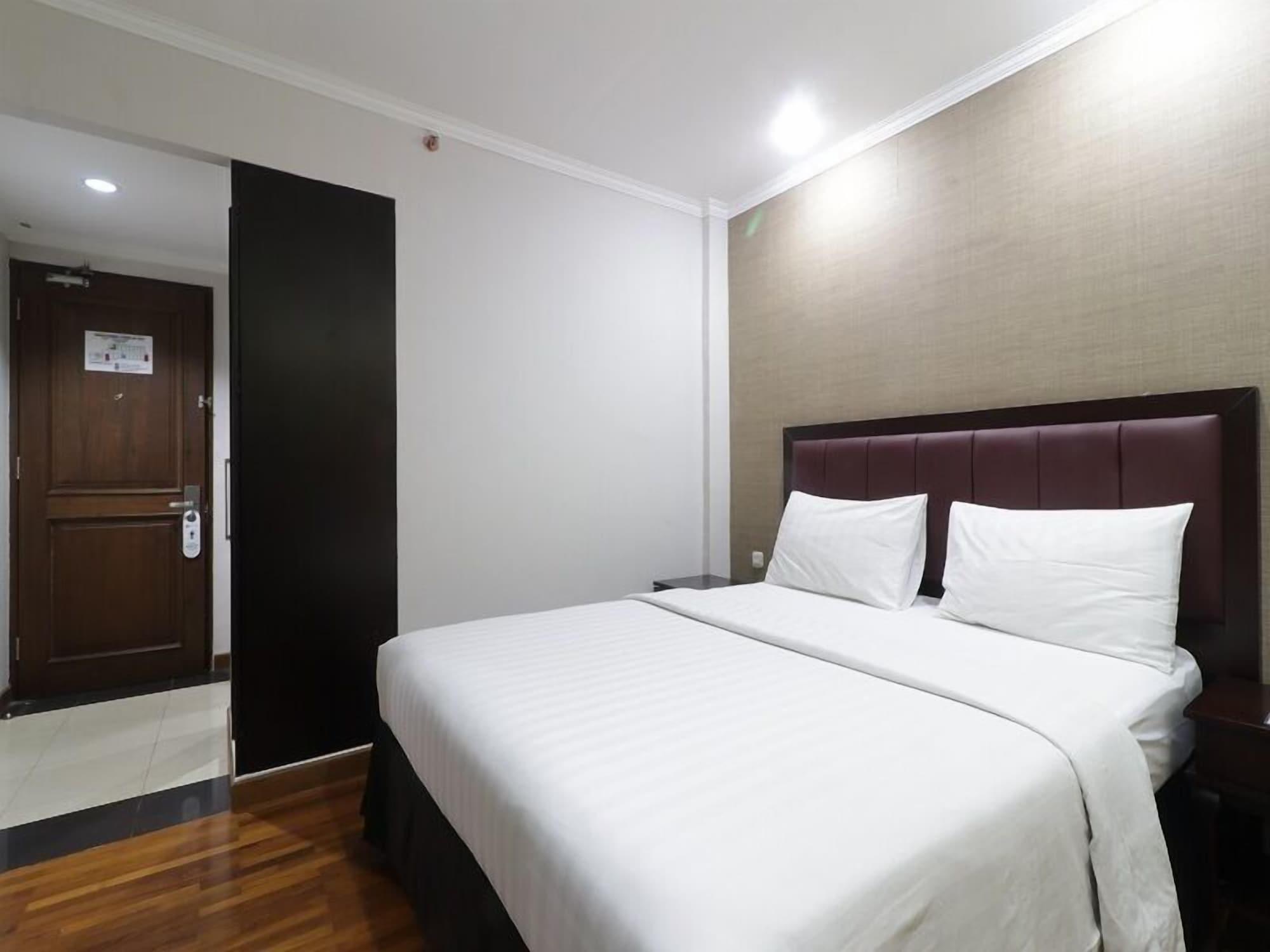 P Hotel Jakarta Exterior photo